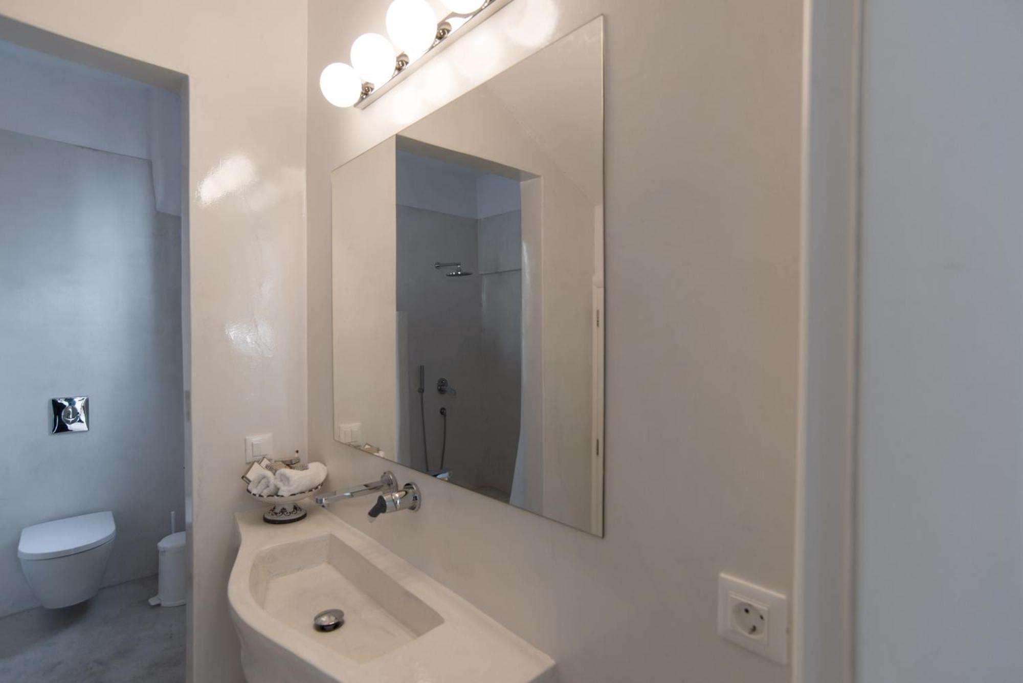 Lagadi Suites By K&K เมซาเรีย ห้อง รูปภาพ